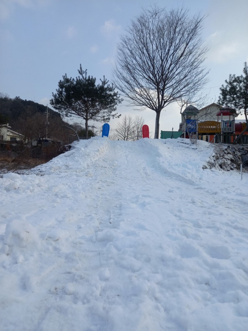 789792bbc489a3edee66d8d07f8afee9_1736265625_0389.jpg 789792bbc489a3edee66d8d07f8afee9_1736265625_0389.jpg