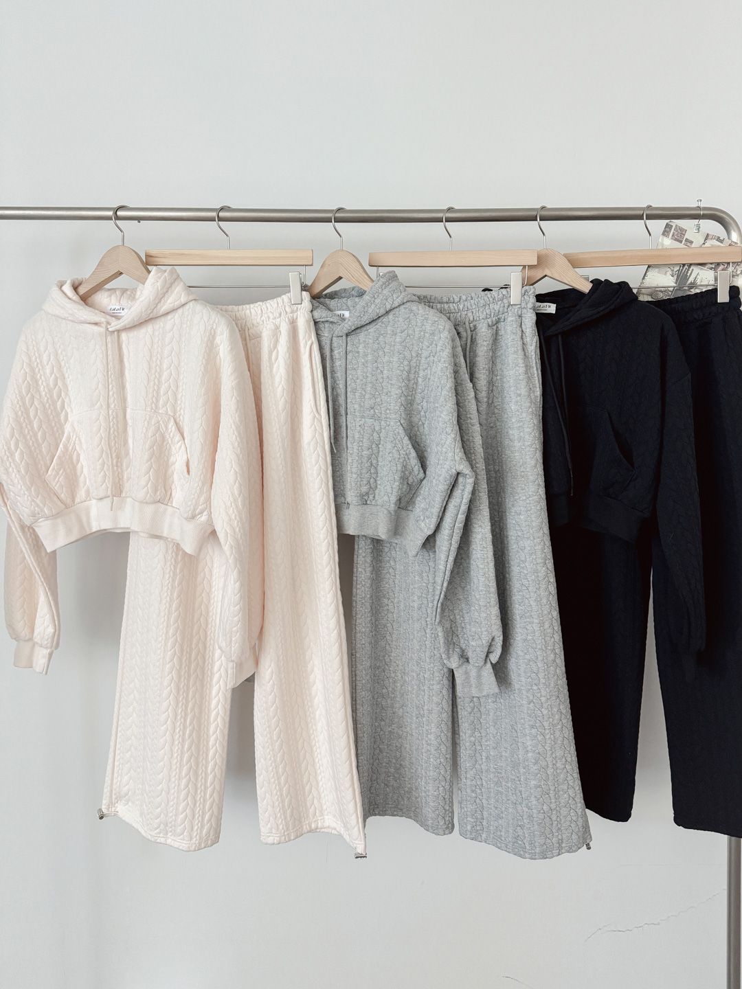 b03882950bd9bba8bc220d73d64fbe45_1739502627_6132.jpg b03882950bd9bba8bc220d73d64fbe45_1739502627_6132.jpg