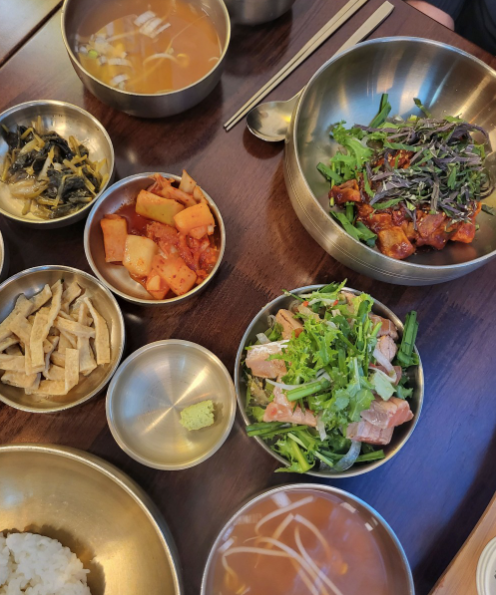 422dd6a8ed8b996cab9e77f76fe4362a_1751936577_7535.png 422dd6a8ed8b996cab9e77f76fe4362a_1751936577_7535.png